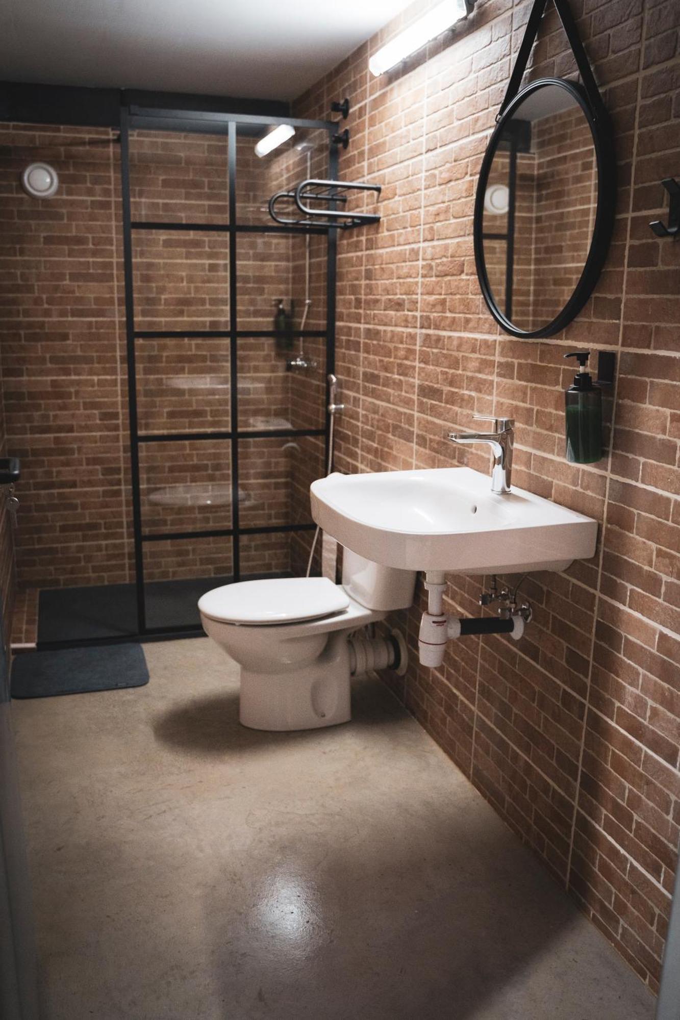 Gallery Hostel Madrid Residencia מראה חיצוני תמונה